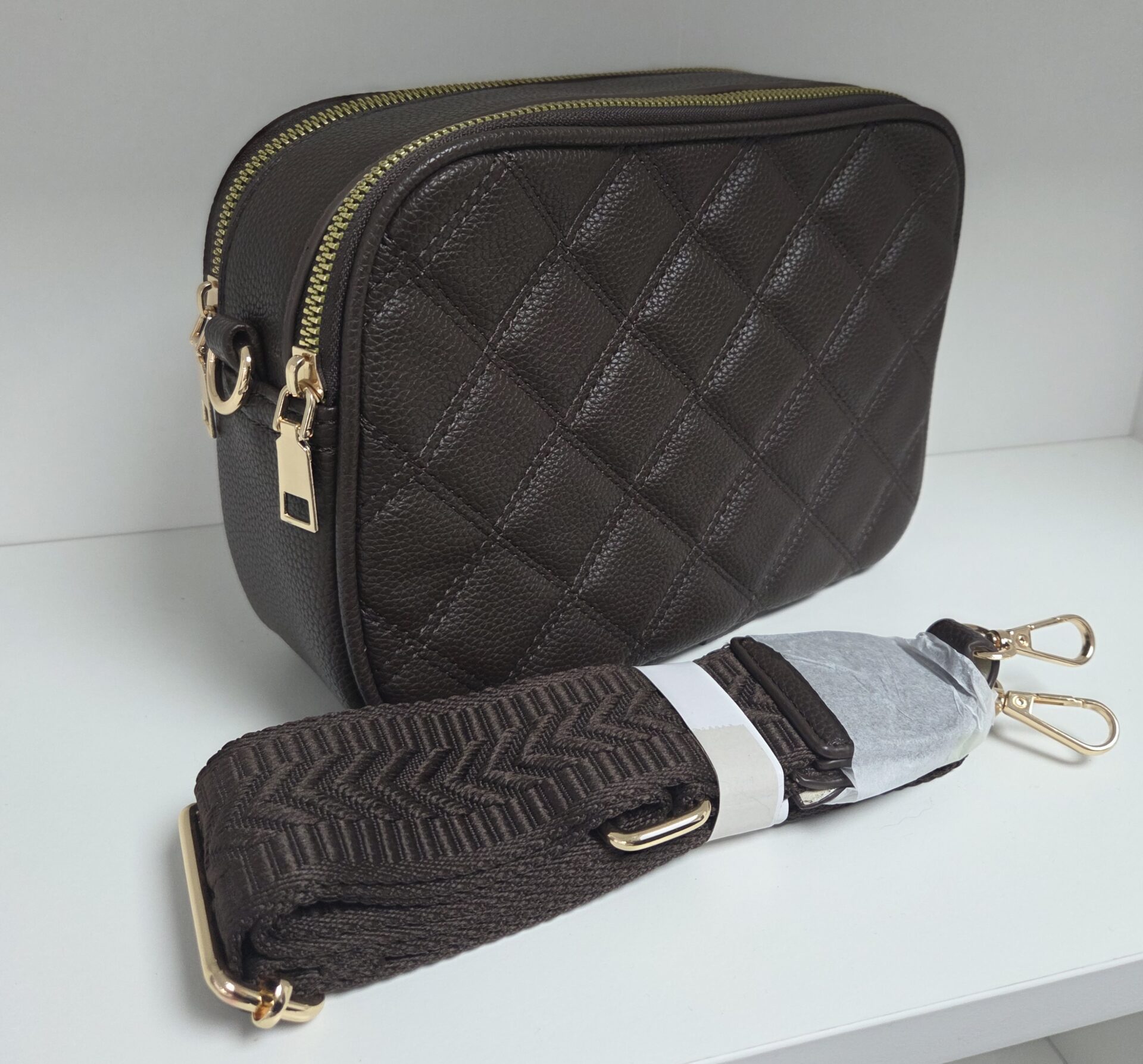 Quilted Style Double Zip Camera Bag - Image 12