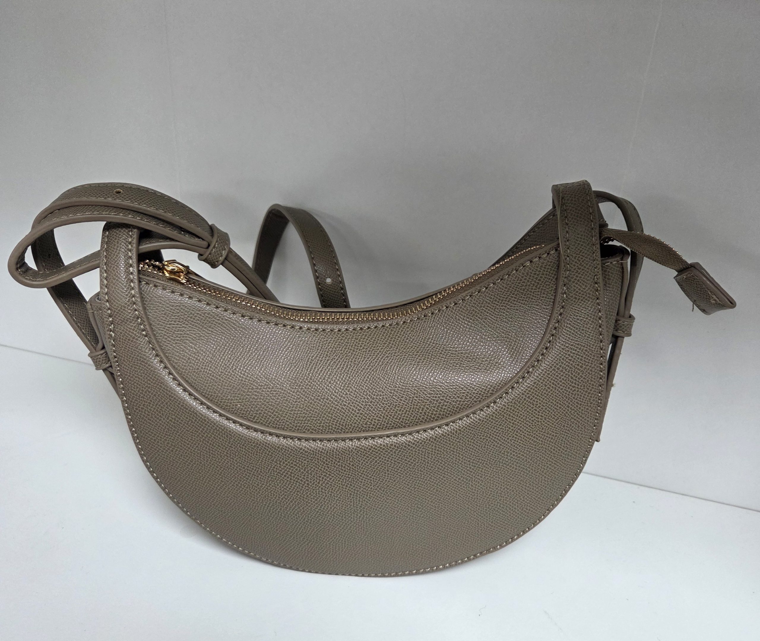 Curved Smart Saddle Bag - Image 12