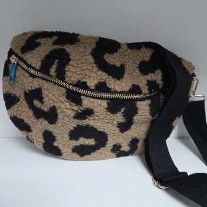 Teddy Borg Sling Bag