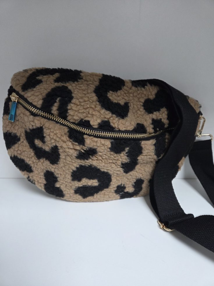 Teddy Borg Sling Bag