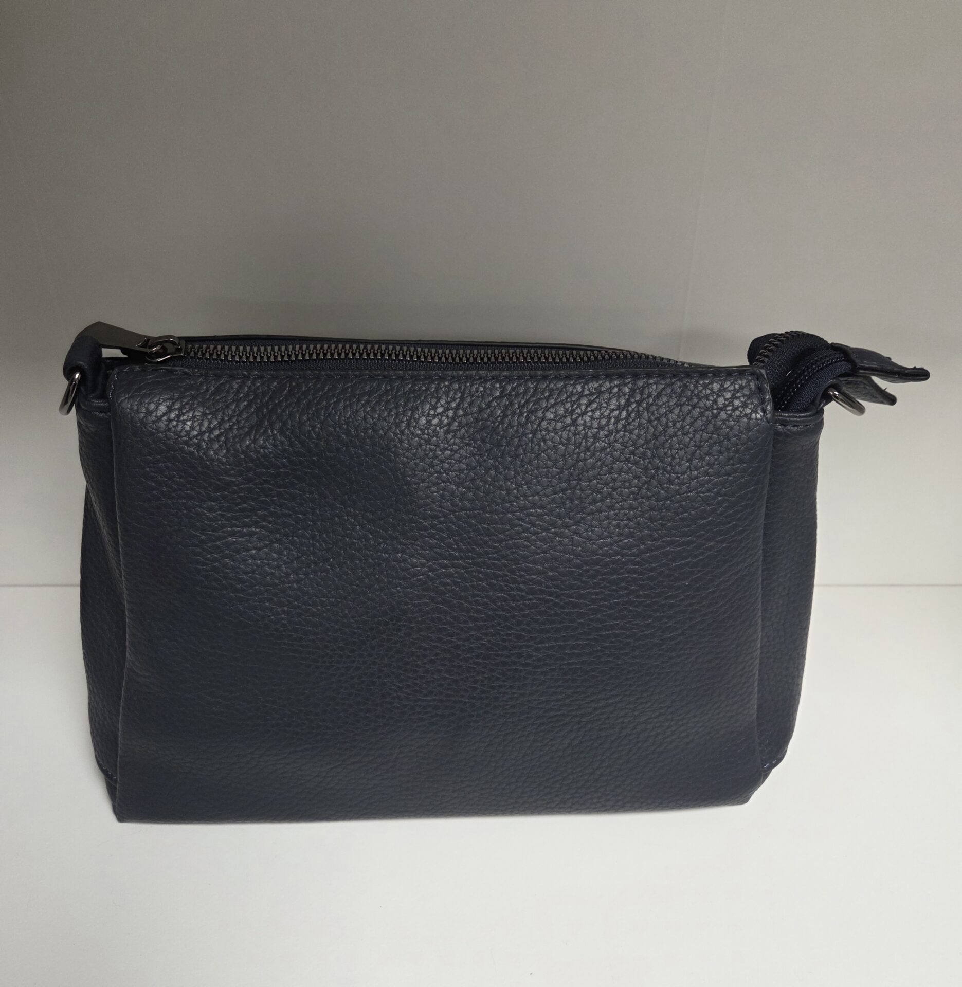 The Everyday Signature Bag - Image 7