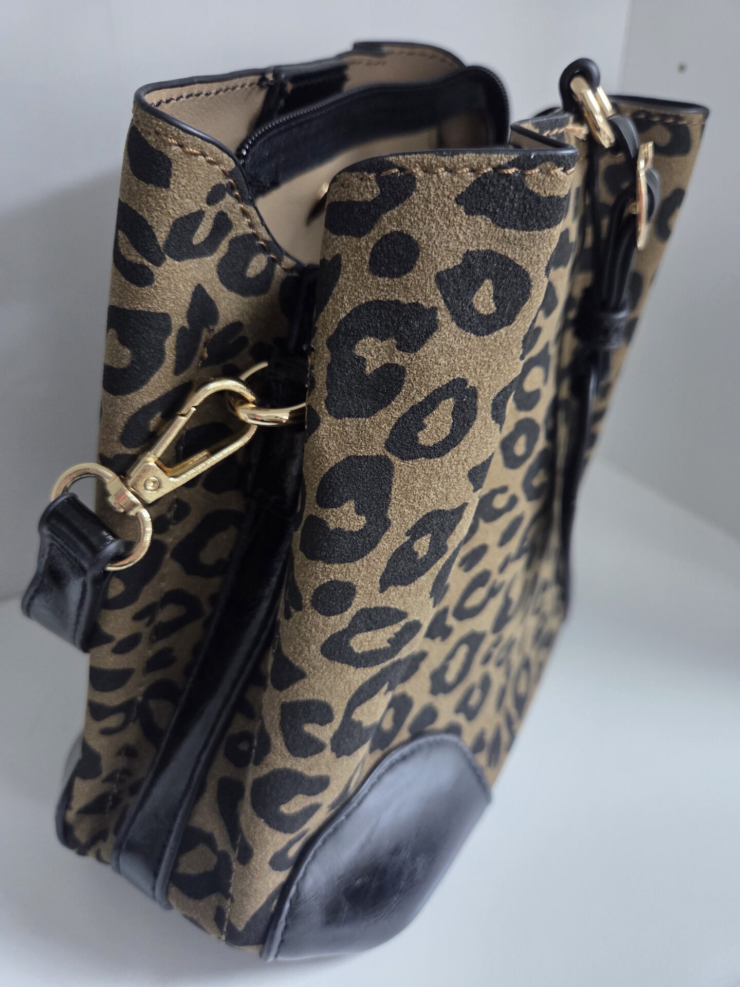 Mini Leopard Lottie - Image 4